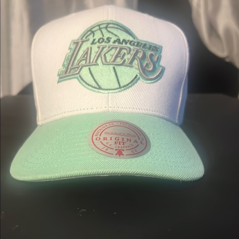 Mitchell & Ness Lakers Cap - Mint and White